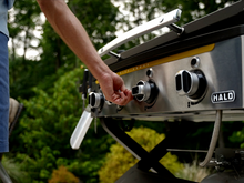 Load image into Gallery viewer, Halo Elite 4-Burner/8-Zone Outdoor Griddle
