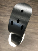 Load image into Gallery viewer, Alfa Vela Pizza Peel Holder

